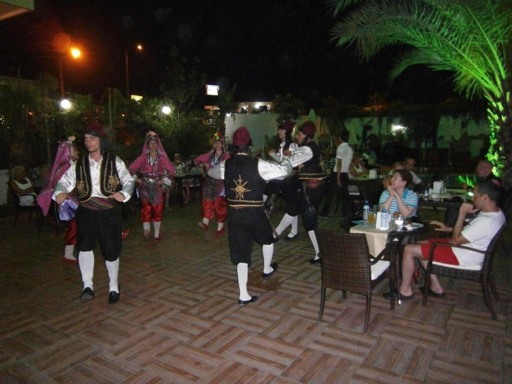 Bella Bravo Suit Hotel Alanya Exteriör bild
